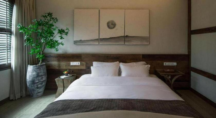 Bedroom 2, Seclusive Life in Landscape, Lishui