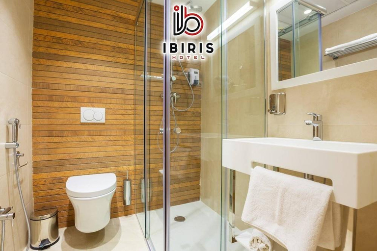 Bathroom 3, Ibiris, Oran
