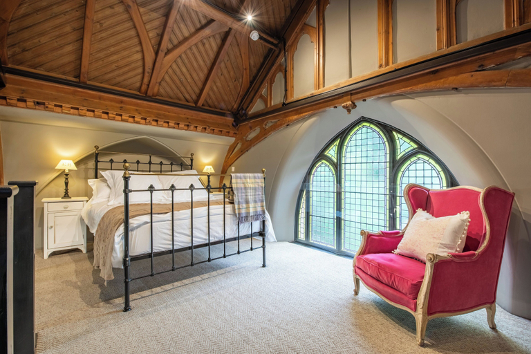 Room 3, Grade C Church in Cannich, Sleeps 2 w/ Parking, Highland