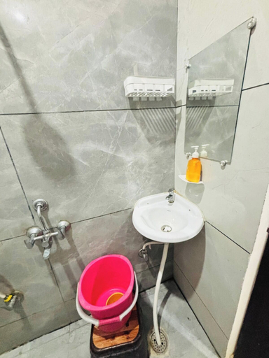 Bathroom, Hotel Aryanandan - Near Ram Mandir, Faizabad