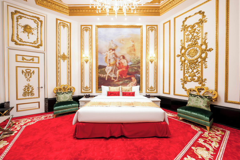 Room 2, The 13 Palace, Makau