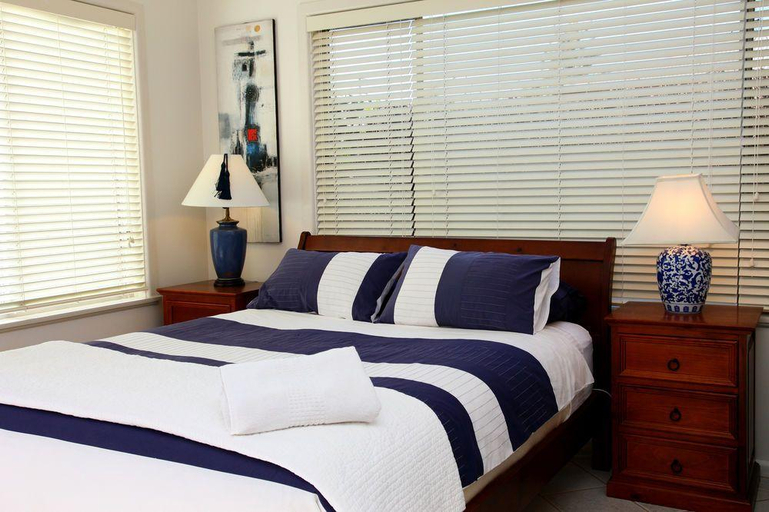 Bedroom 2, Apartments On The Park, Orange