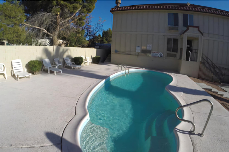 Sport & Beauty 4, Travelers Inn, Mohave