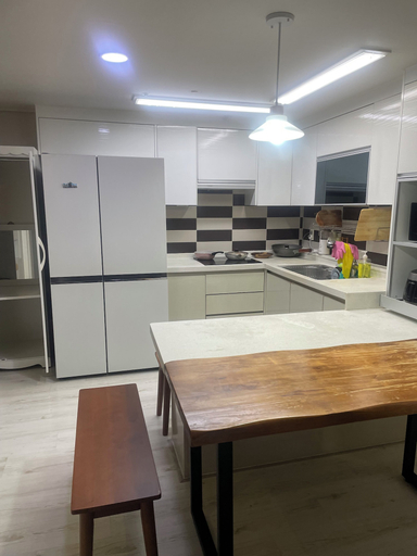 Living area 2, Lucky Guesthouse, Bupyeong