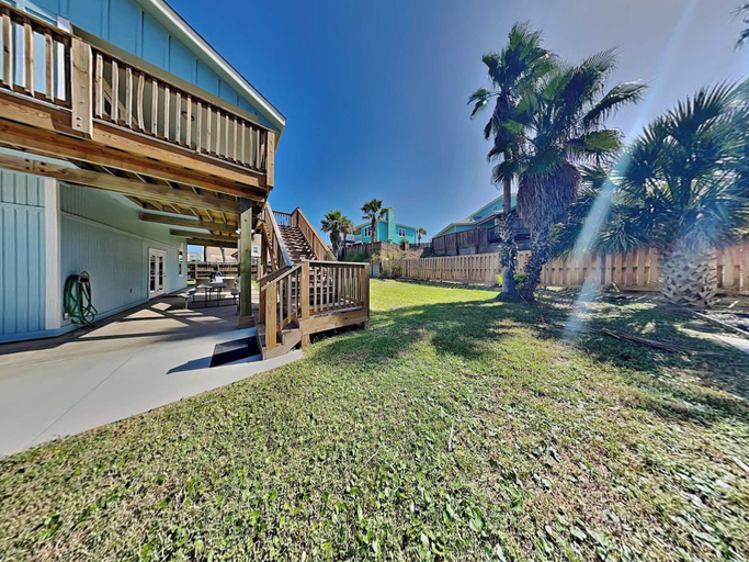 Exterior & Views 2, Coastal Hideaway by Silver Sands Vacation Rentals, Nueces