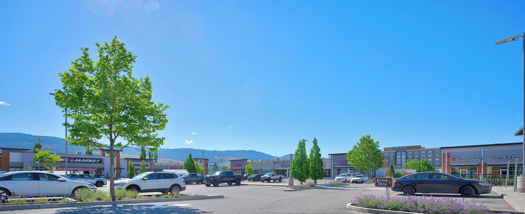 Exterior 3, Mountain View w Pool and Hot Tub 2213, Central Okanagan
