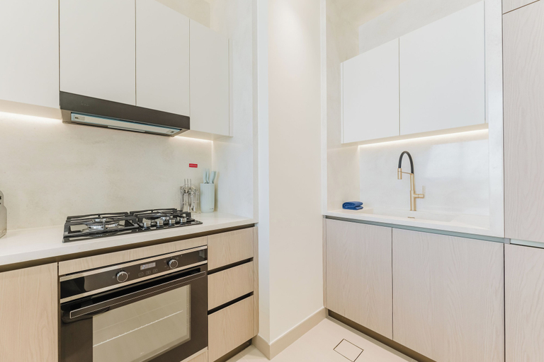 Private kitchen 4, PVH - Binghatti Royale 1BR Private Pool, Dubai