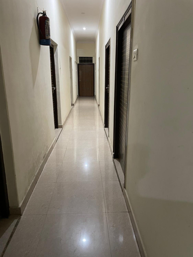 Others 3, Hotel Bhagirath, Varanasi