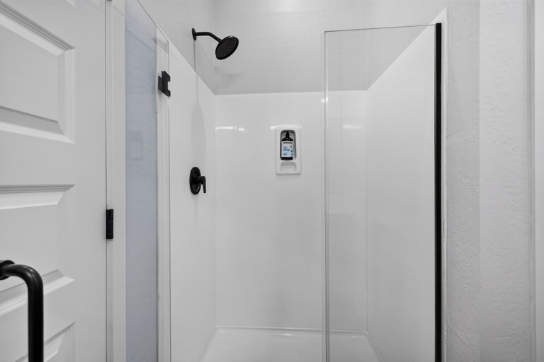 Bathroom 5, Sundance Townhomes, Maricopa
