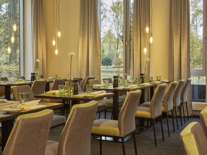 Dining 4, 1 Person Holiday Park Home in Kassel, Kassel
