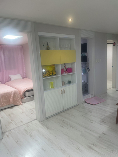Room 3, Lucky Guesthouse, Bupyeong