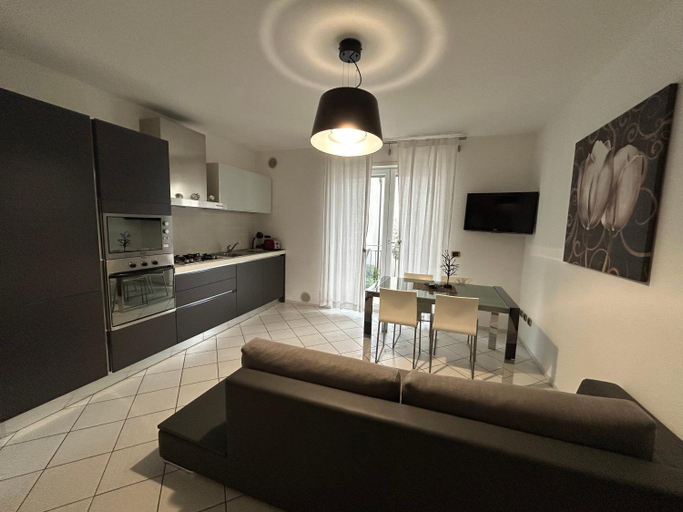 Others 3, RESIDENCE MAXIM, Trento