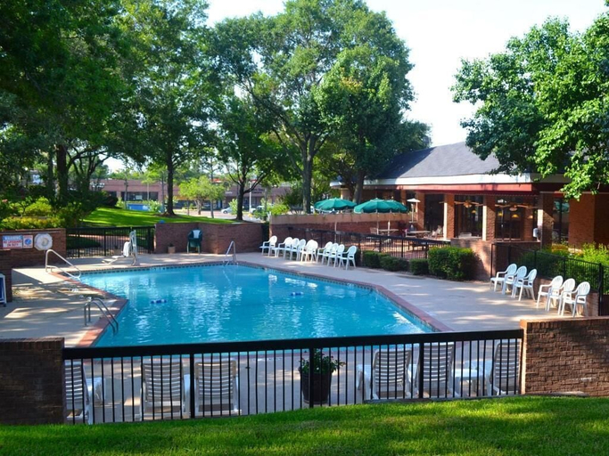 Pool, Nexstay Grand Hotel & Conference Center, Smith