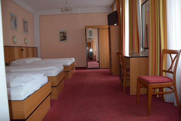 Bedroom 3, Gartenhotel Gabriel City, Wien