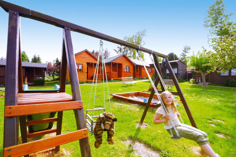 Garden 2, Holiday Home With a Terrace, Close to the Beach, Kołobrzeg