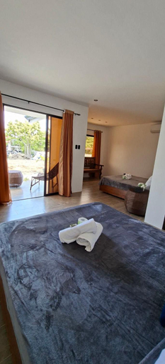 Bedroom 2, Plato De Ciudad II, Malay