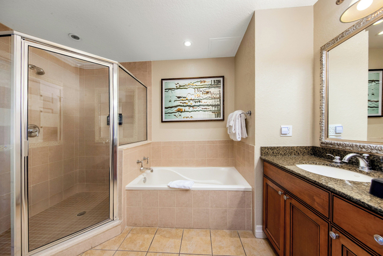 Bathroom 5, WorldMark Reunion, Osceola