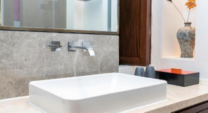 Bathroom 3, Pingtian Bandao Hotel, Chizhou