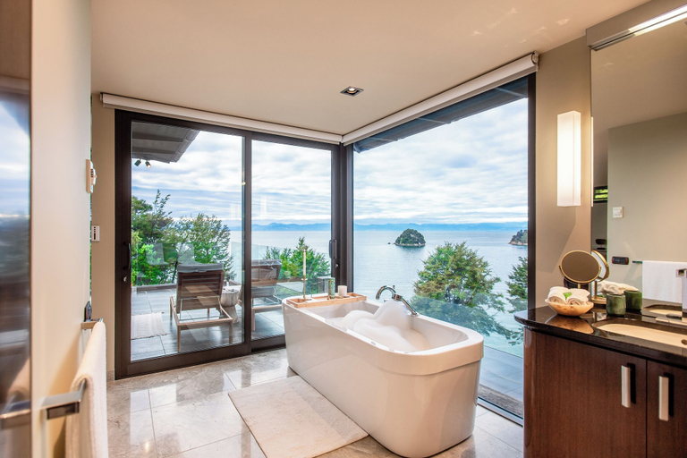 Bathroom 4, Exclusive Entire Lodge, Tasman