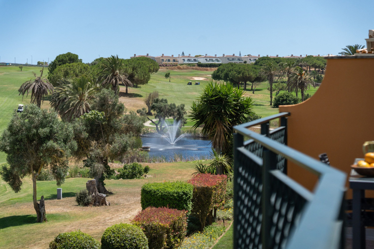 Room 3, Boavista Lakeview Golf Pool Retreat, Lagos