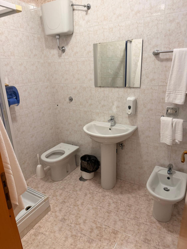 Bathroom, B&B Da Felice, Avellino