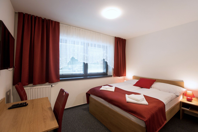 Room 2, Vila DEDO, Poprad