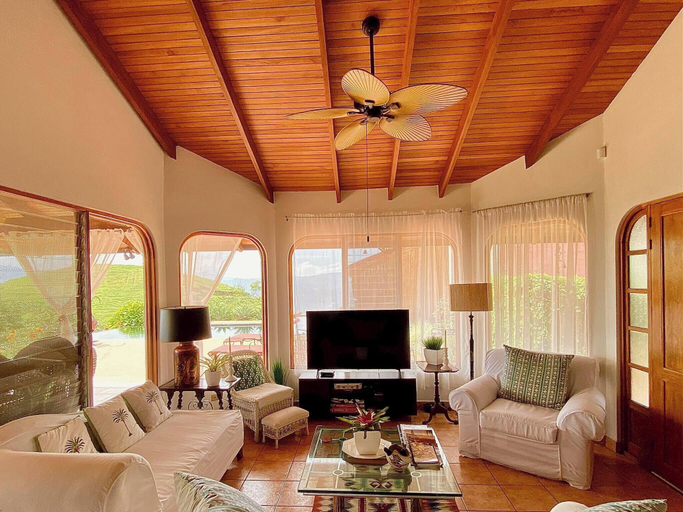 Living area 4, Wonderful Mountain Views Villa & Pool, Atenas