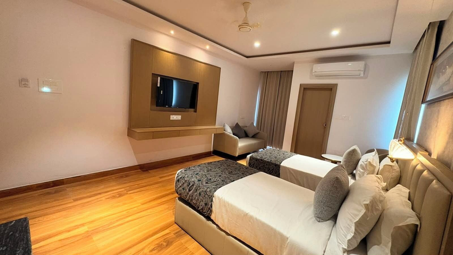 Room 2, Hotel Tulip Hyderabad Airport Zone, Ranga Reddy
