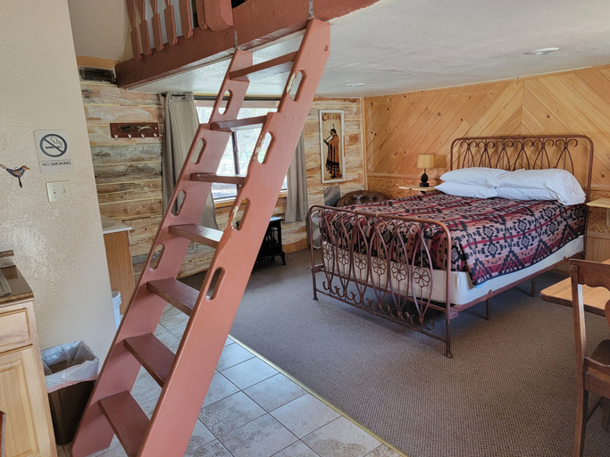 Room 3, Dolores River RV Resort, Montezuma