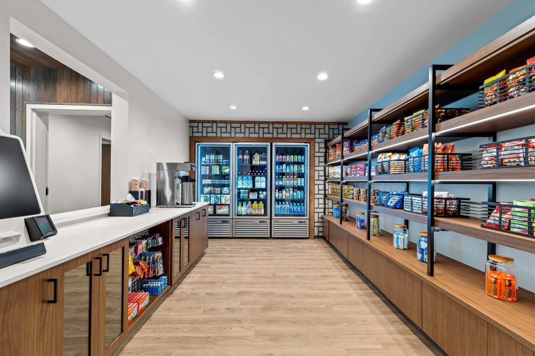 Food & Drinks 5, Everhome Suites Temecula Wine Country, Riverside