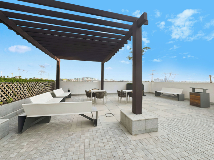 Outdoor dining 3, Bloomfields Studio in Azizi Riviera 9, Dubai