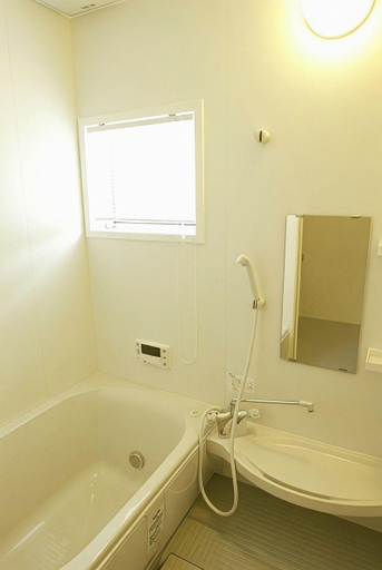 Bathroom 5, Ohenroyado Tabibito No Yado Kaze No Kuguru, Zentsūji