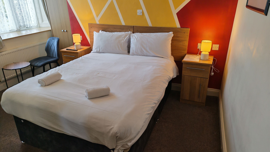 Bedroom 3, Russel Court Hotel Bournemouth Central, Bournemouth
