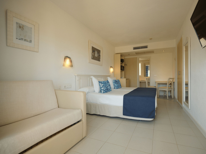 Bedroom 4, BQ Alcudia Sun Village - All Inclusive, Baleares