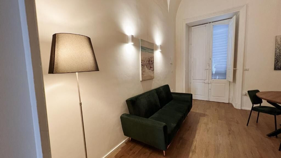Others 5, 169Home, Catania