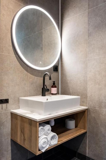 Bathroom 4, Stryn House Hotel, Stryn