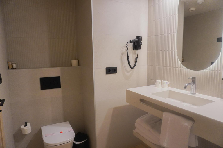 Bathroom 5, AR Roca Esmeralda & Spa, Alicante