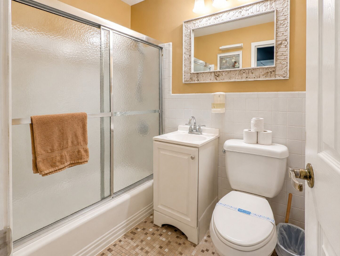 Bathroom, Beautiful 3BR Condo in DTWN Pool Access, Atlanta