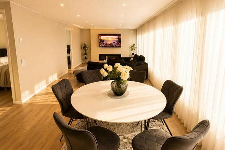 Dining 4, Seavista Trelleborg Sea View & Jacuzzi, Trelleborg