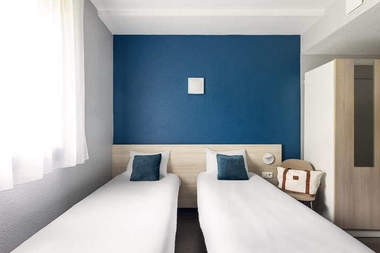 Bedroom 3, Montempo Apparthotel Paris-Velizy, Yvelines