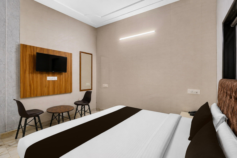Room 4, Classic Hotel Prince, Sahibzada Ajit Singh Nagar