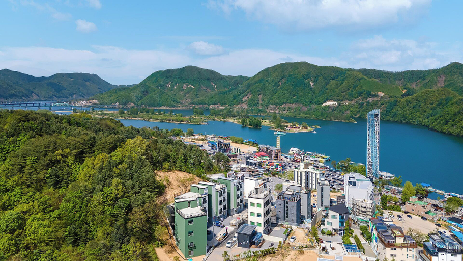 Exterior & Views 2, Gapyeong Boreum-dal Poolvilla, Gapyeong