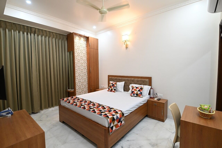 Room 4, Hadendra Residences, Jaipur