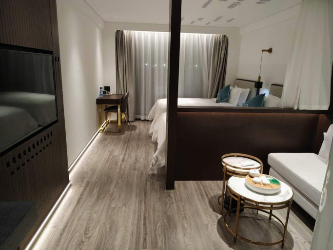 Bedroom 2, Peng Ke Boutique Hotel (Shenzhen Baoneng Center Sungang Subway Station Branch), Shenzhen