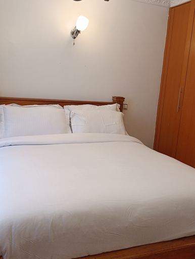 Room 4, meltonia suites by extended stays, Kibra