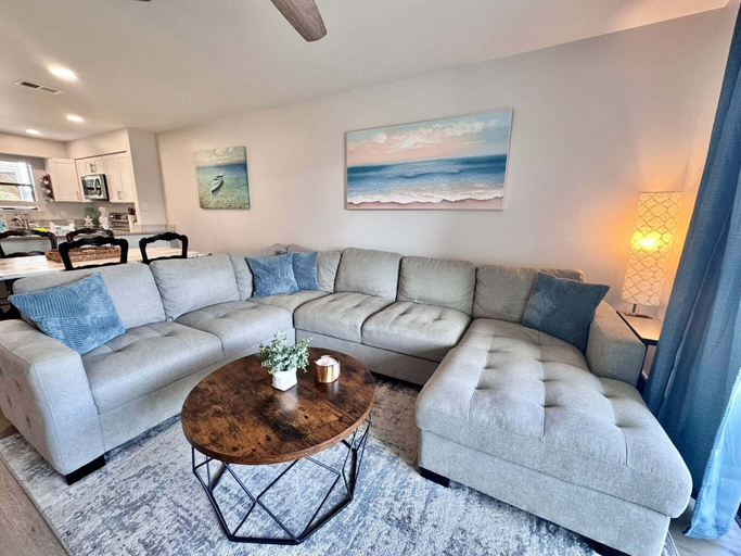 Living area 4, Welcome to This 2br/2ba Relaxing Coastal Escape, Baldwin