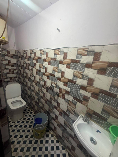 Bathroom 4, Maheshwari Palace & Hotel, Bareilly