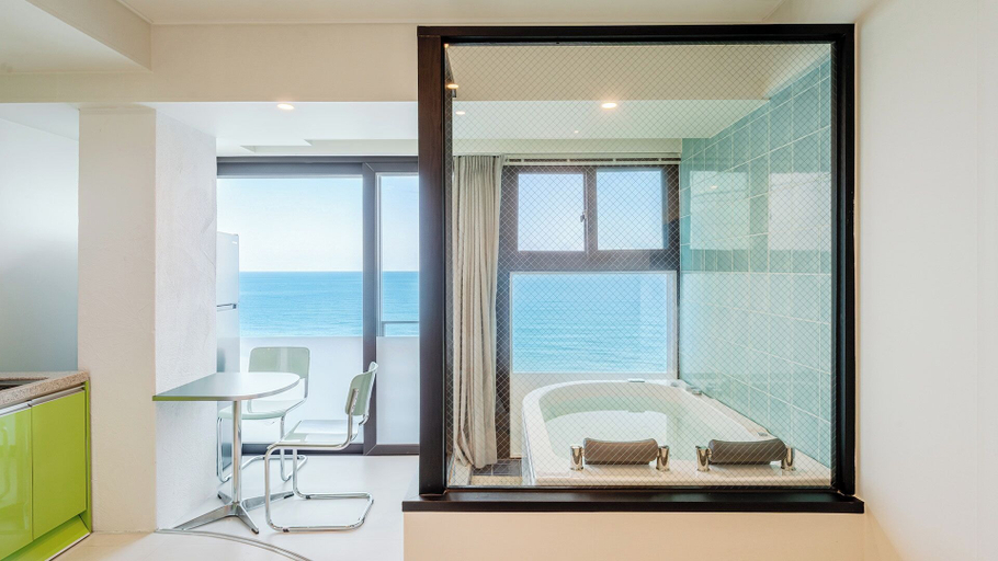 Bathroom 3, Gangneung Stayciel Spa Pension, Gangneung