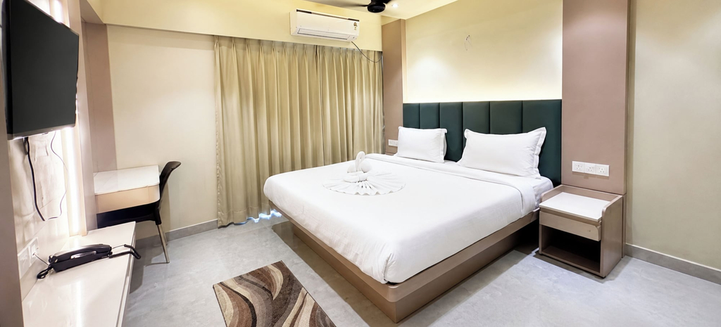 Room 2, Hotel Coral Crest Puri, Puri