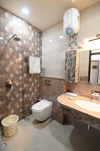 Bathroom 3, Hadendra Residences, Jaipur